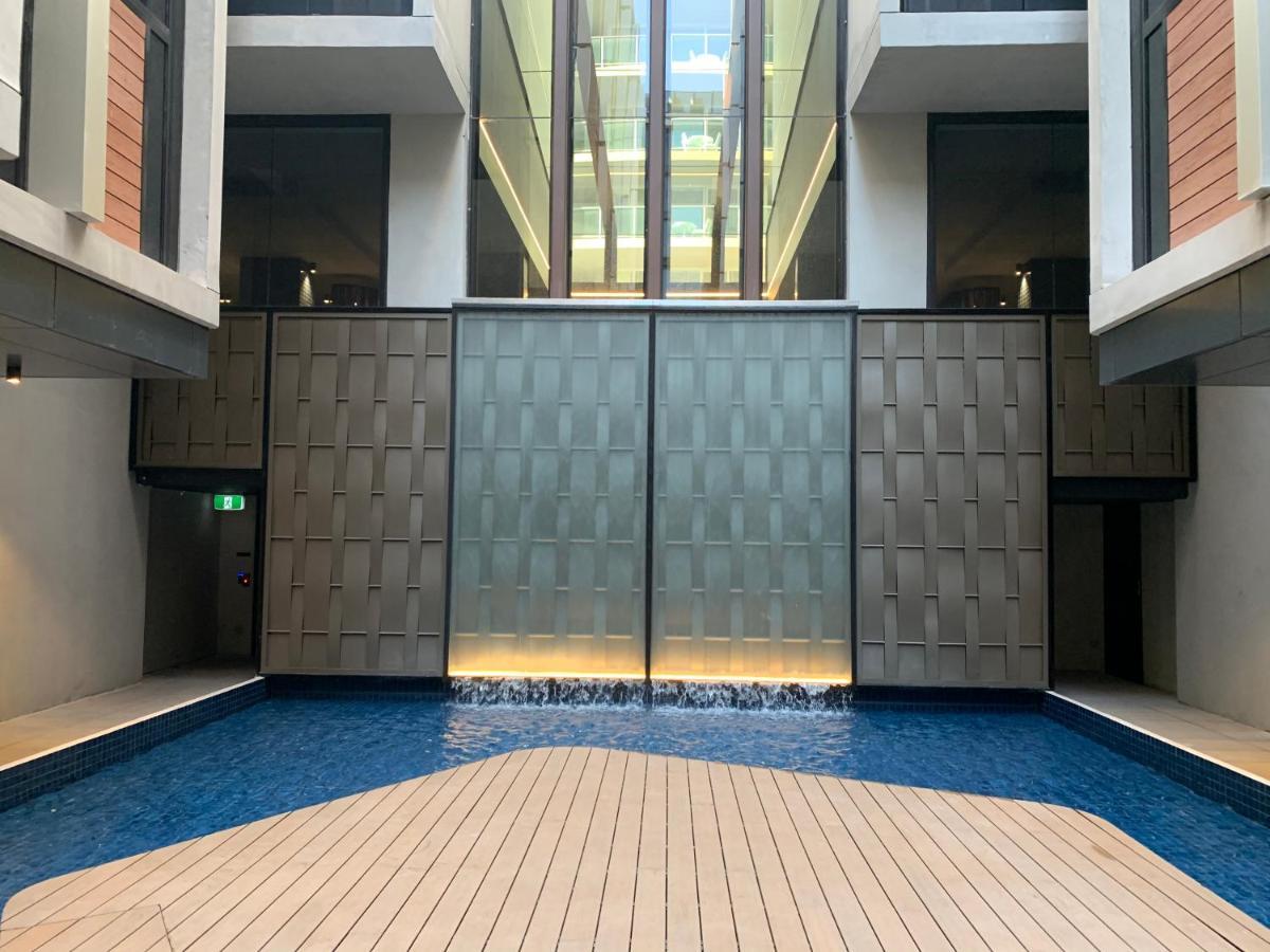 Midnight Luxe 1Br 1Bath Apartment 104 In The Heart Of Braddon Pool Sauna Secure Parking Wine Wifi Canberra Buitenkant foto