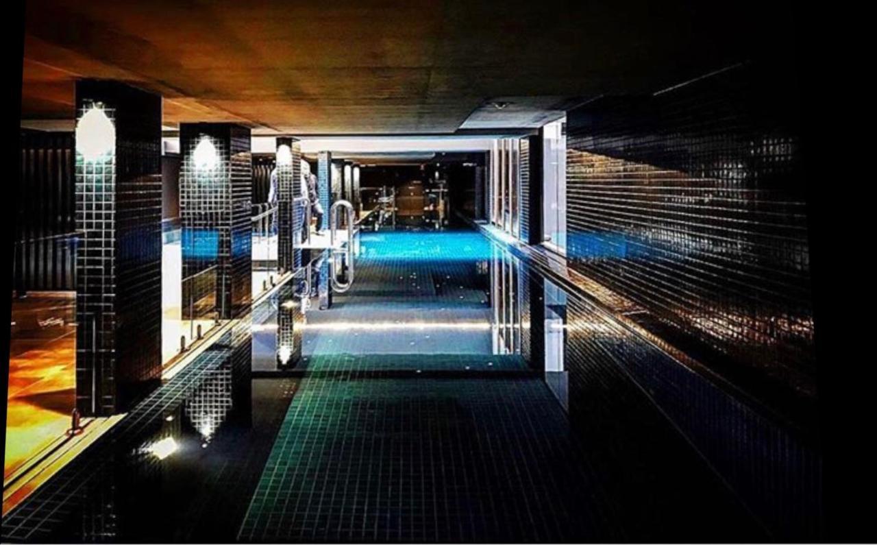 Midnight Luxe 1Br 1Bath Apartment 104 In The Heart Of Braddon Pool Sauna Secure Parking Wine Wifi Canberra Buitenkant foto